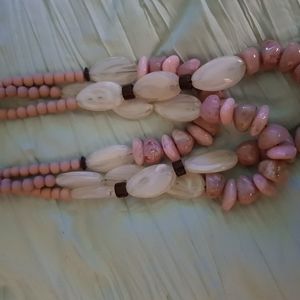 Resin Pink and beige multi layer neckless